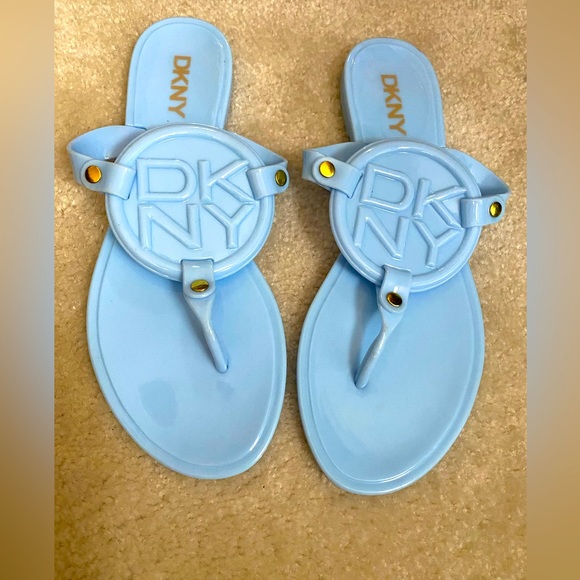 Never worn only tried on in store Blue DKNY jelly flip flops size 7 - Picture 1 of 5